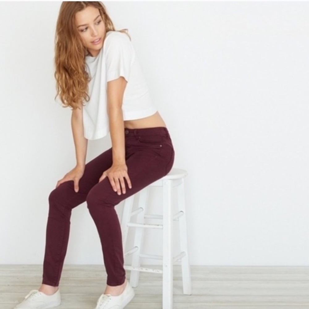 🌟3/$20 Garage Maroon High Waist Jeans